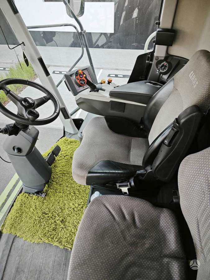Claas Lexion 670, kombainai