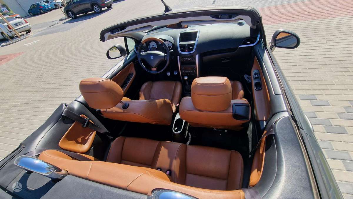 Peugeot 207 - 12