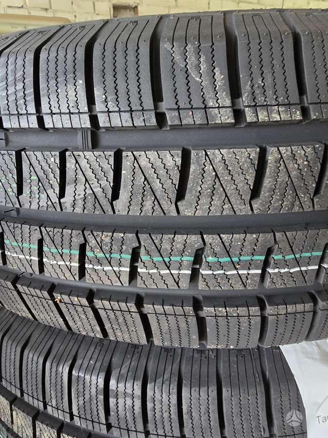 -Kita-, зимние 235/65 R16