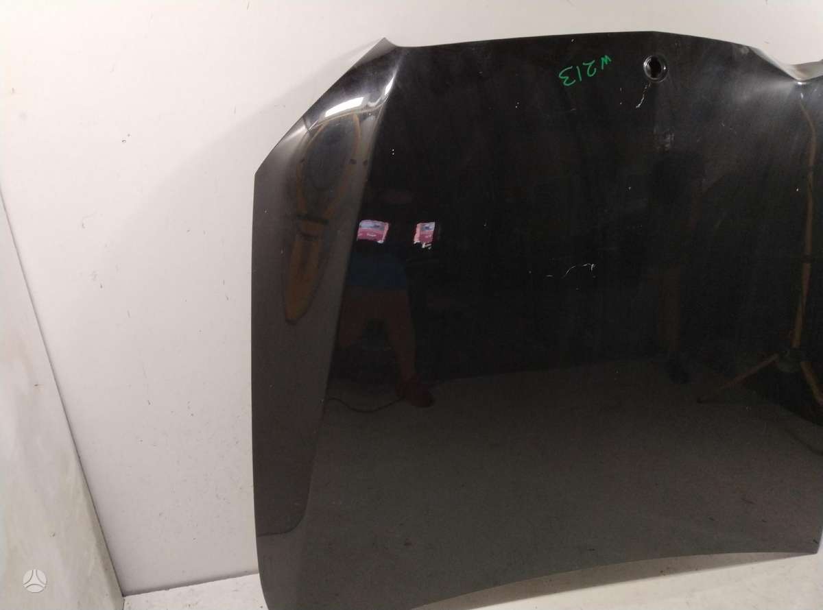 Mercedes-Benz E klasė hood (front, rear)