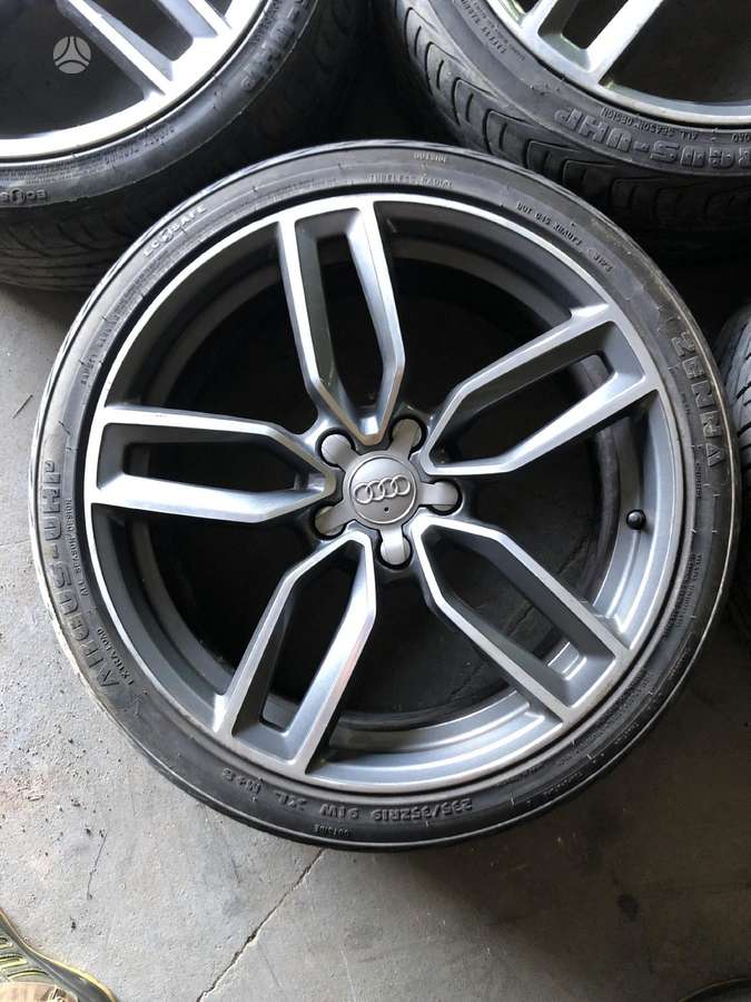 Audi, vieglmetāla, R19