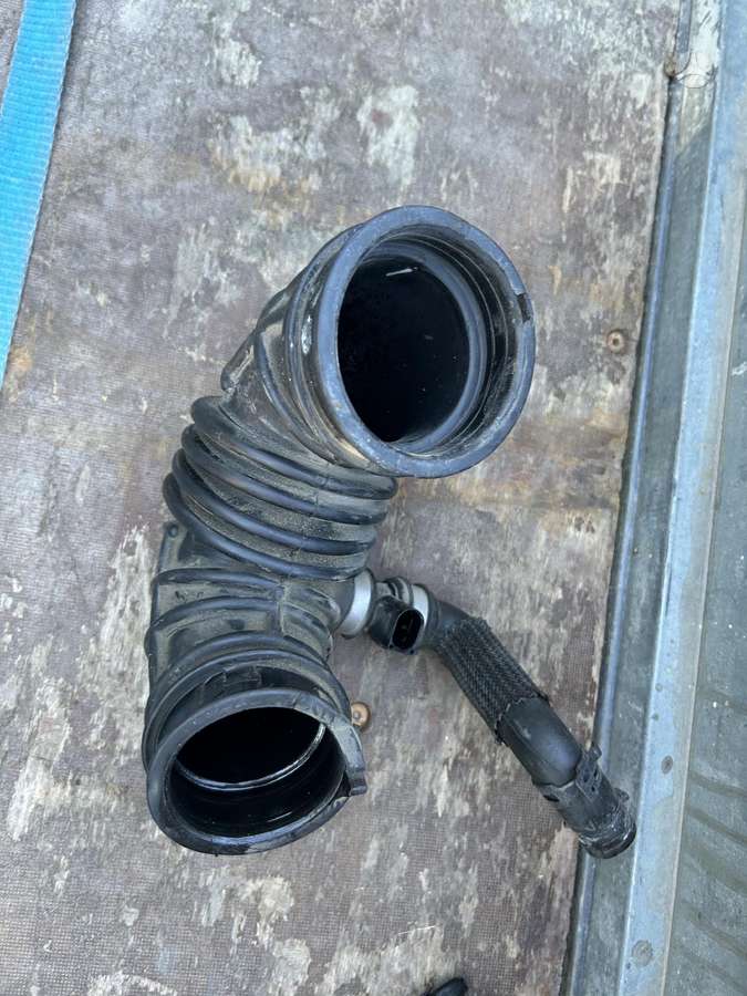 Fiat Freemont variklio detalės