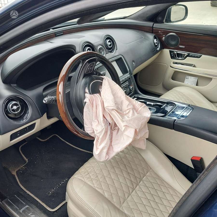 Jaguar XJ body parts