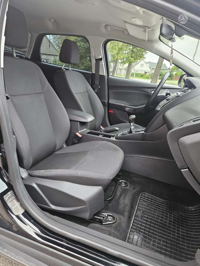Ford Focus, 1.0 l., universalas