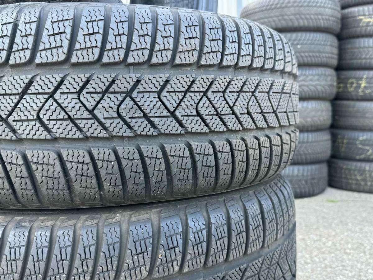 Pirelli WINTER SOTTOZERO 3, winter 245/45 R18