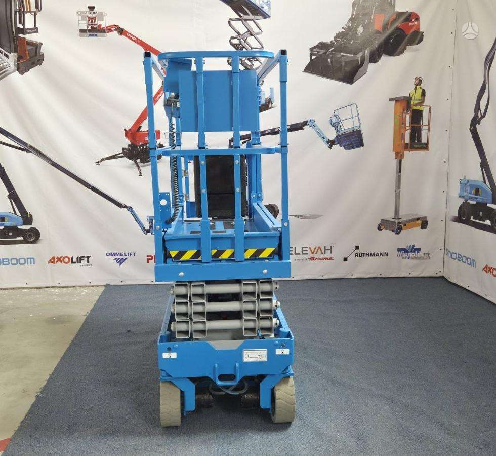Genie 1930, scissor lift