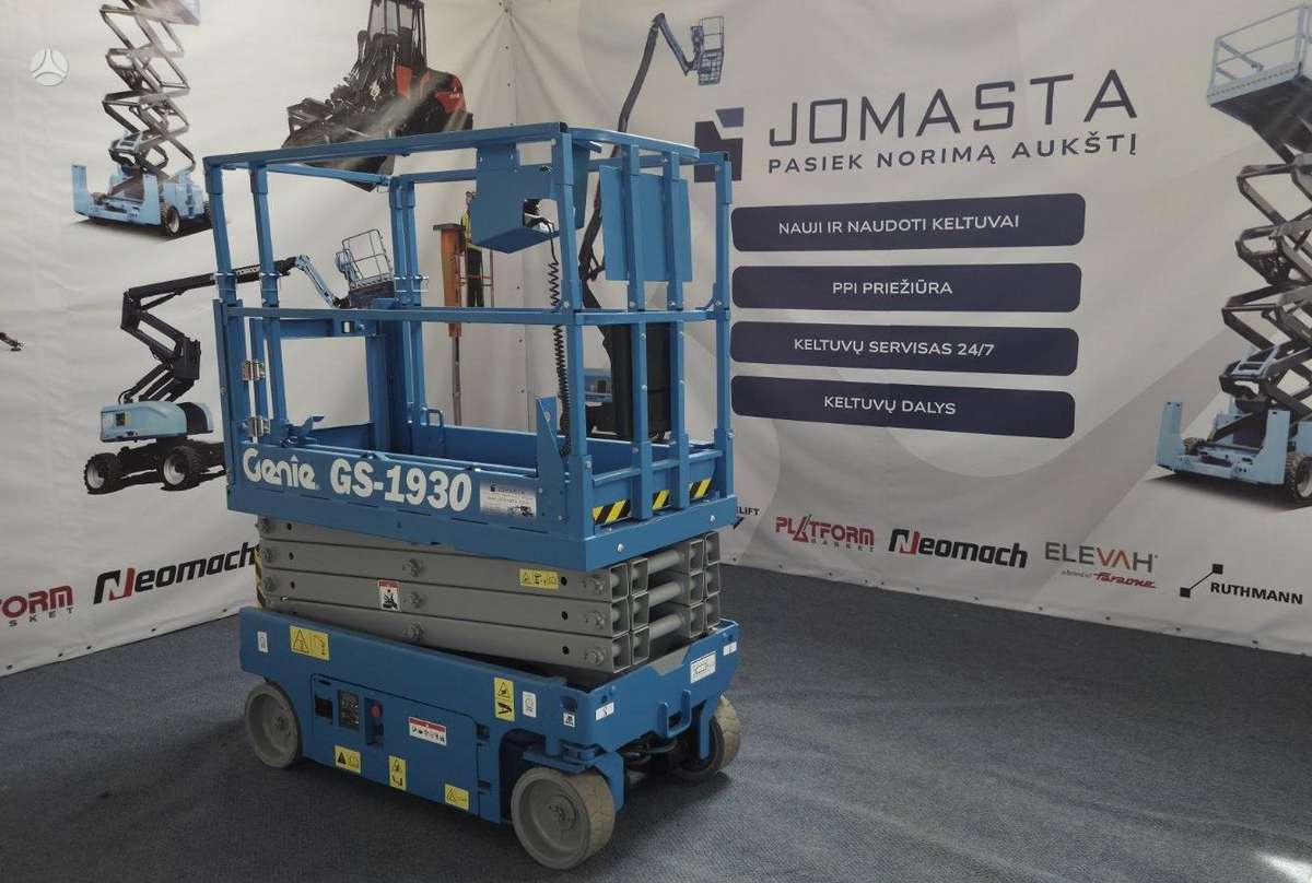 Genie 1930, scissor lift