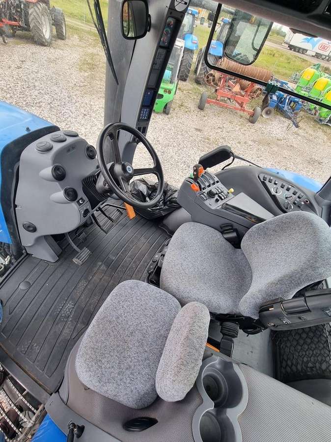 New Holland T8040, тракторы