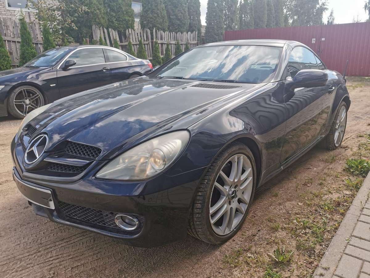 Mercedes-Benz SLK280 dalimis