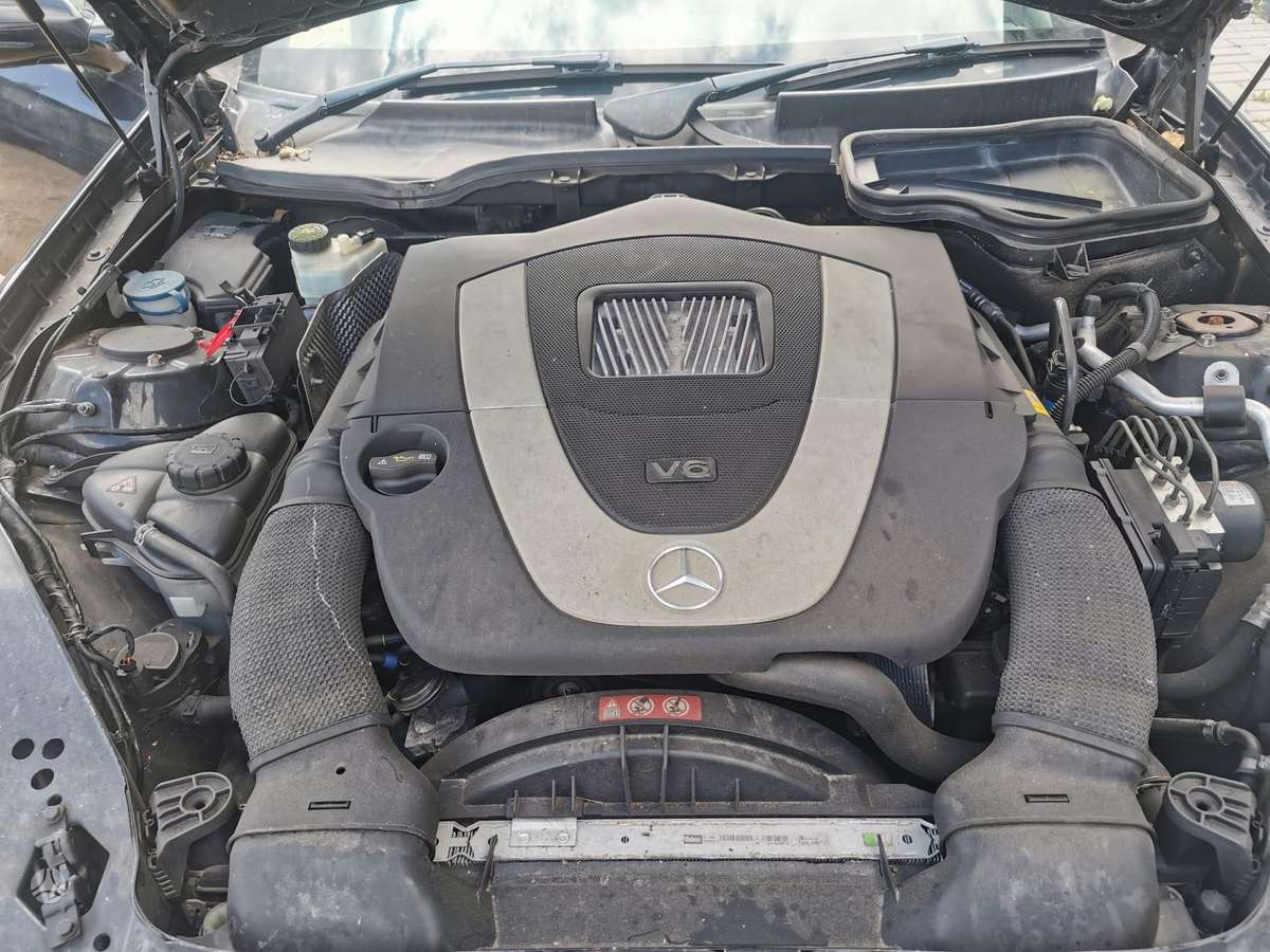 Mercedes-Benz SLK280 dalimis