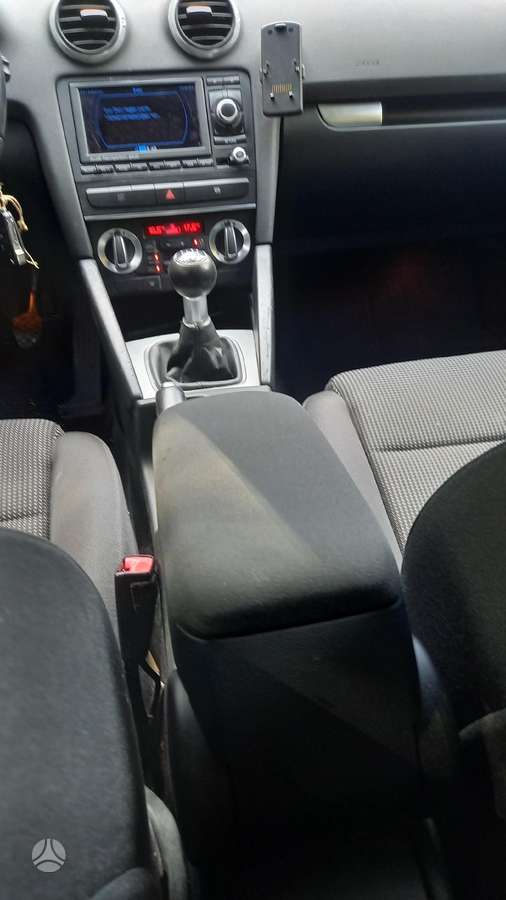 Audi A3, 1.8 l., hatchback