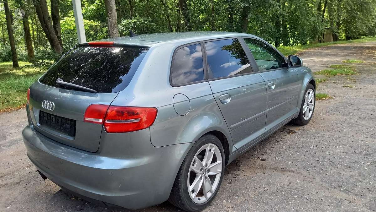 Audi A3, 1.8 l., hatchback