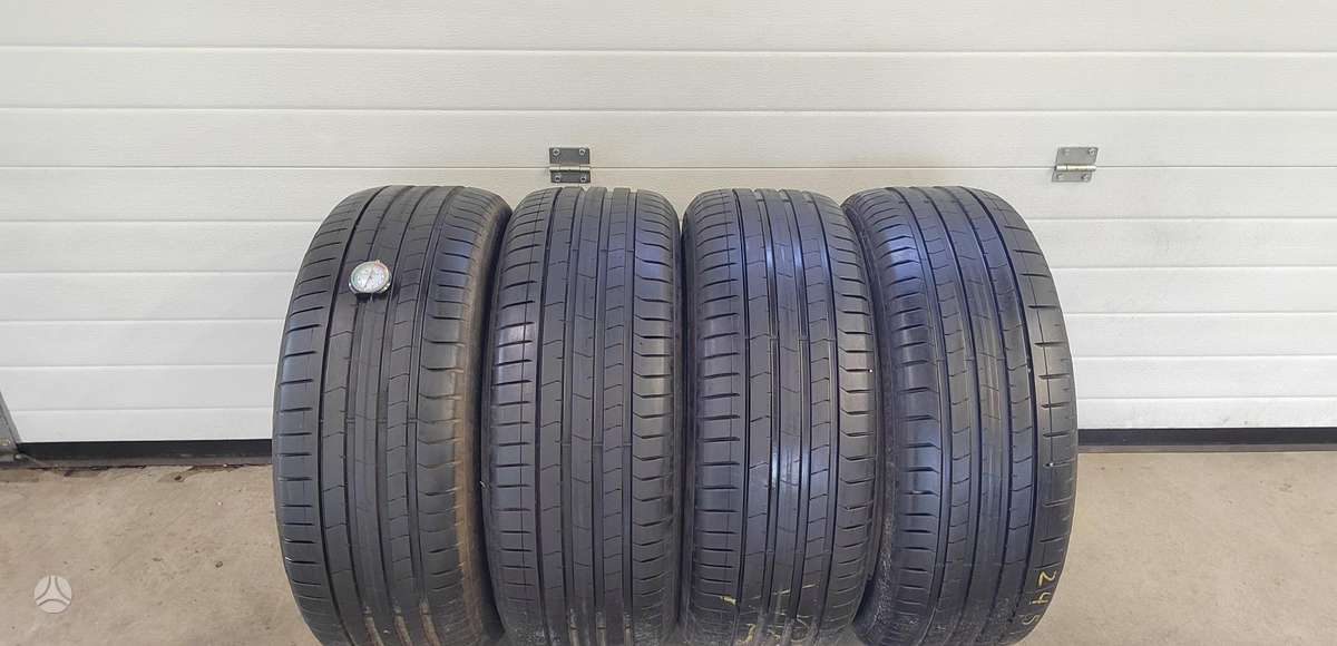 Pirelli P Zero PZ4, летние 245/45 R20