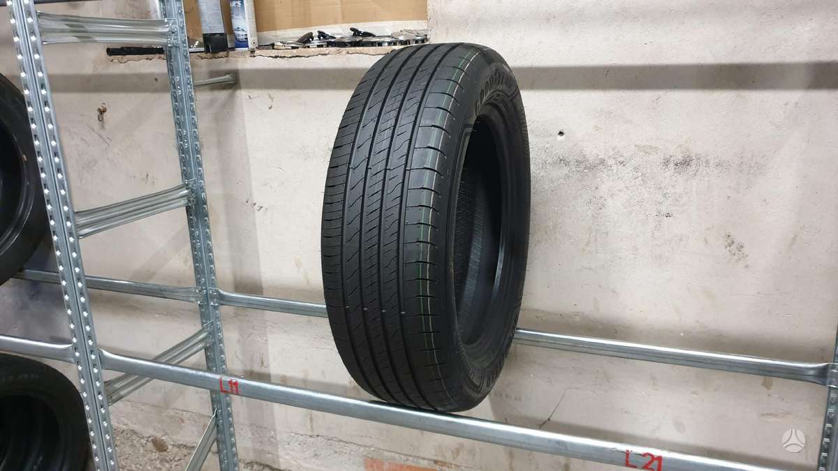 Goodyear Efficient Grip 2 Suv NAUJA, summer 215/60 R17