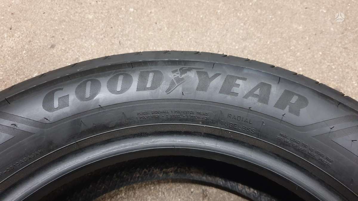 Goodyear Efficient Grip 2 Suv NAUJA, summer 215/60 R17