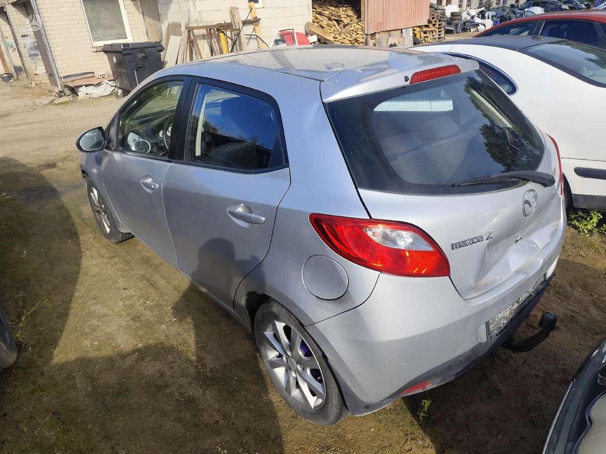 Mazda 2 for parts