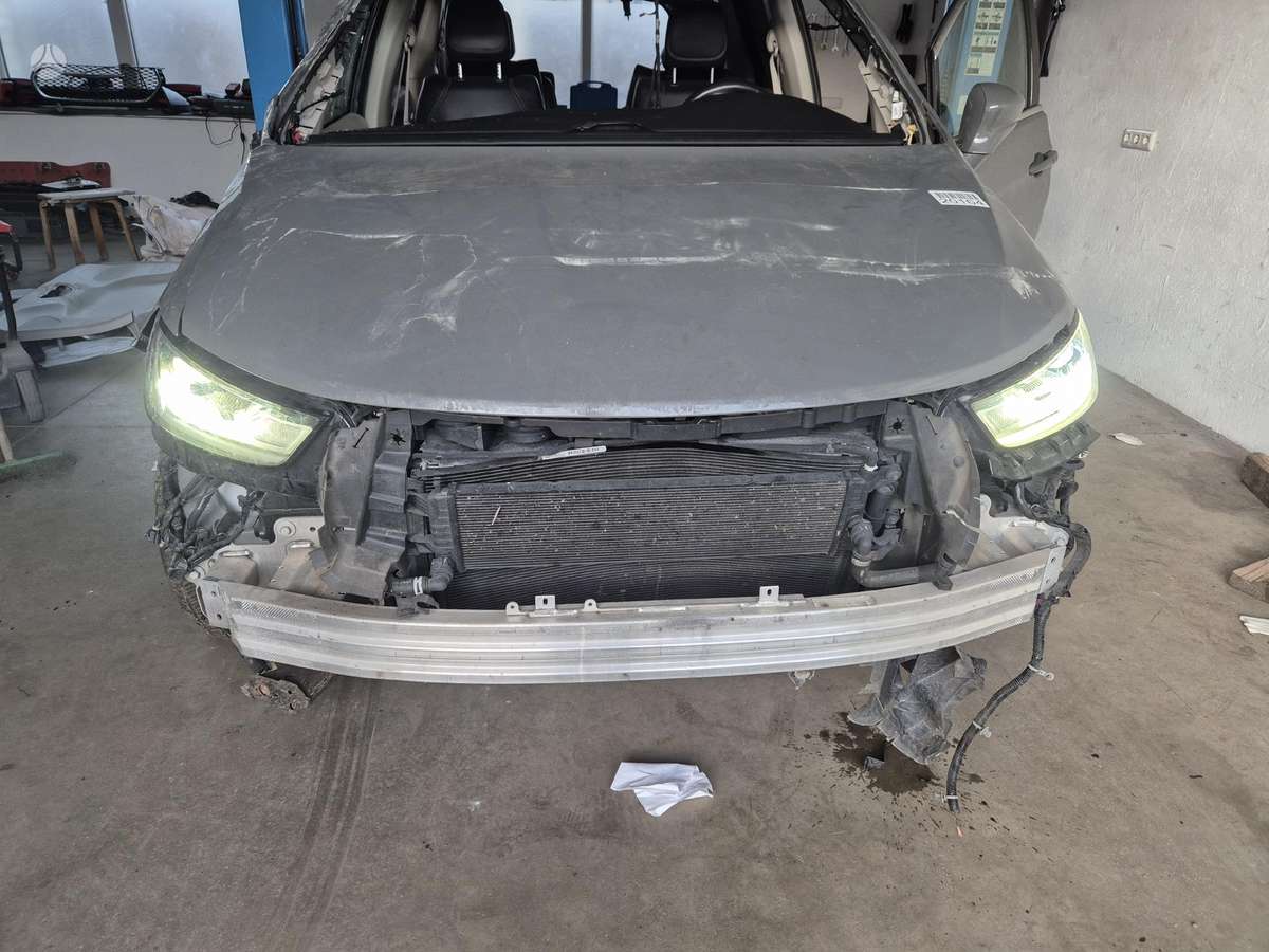 Chrysler Pacifica Rida 75tūkst
