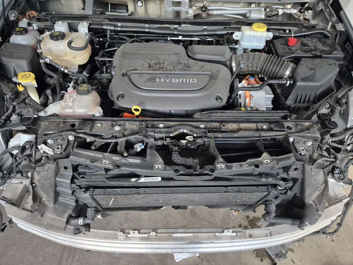 Chrysler Pacifica Rida 75tūkst