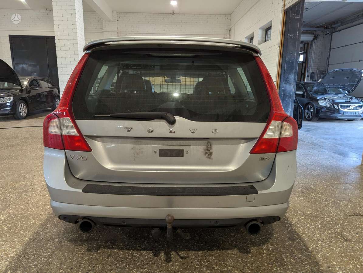Volvo V70 Spalva 477 variklis b4204t6