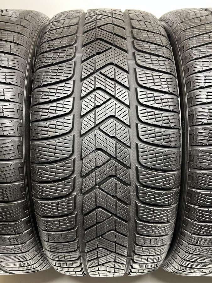 Pirelli Scorpion Winter 2022m, winter 255/40 R21