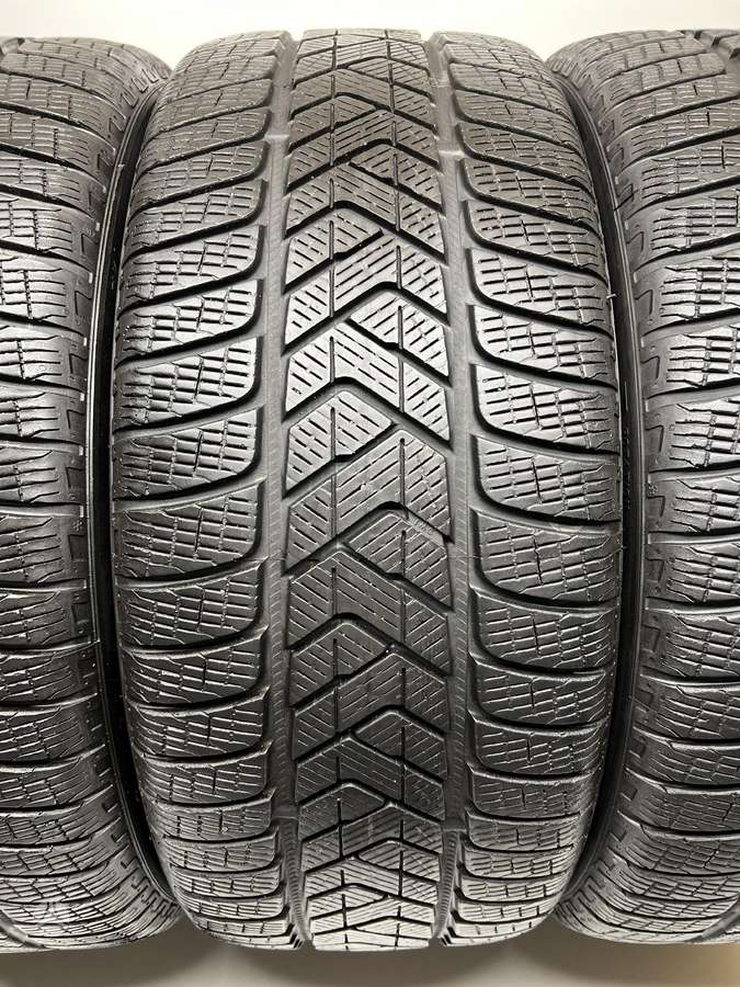 Pirelli Scorpion Winter 2022m, winter 255/40 R21