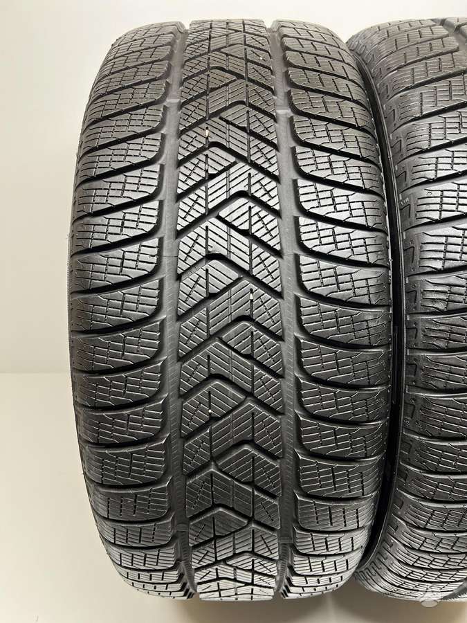 Pirelli ScorpionWinter 2022m, winter 255/40 R21