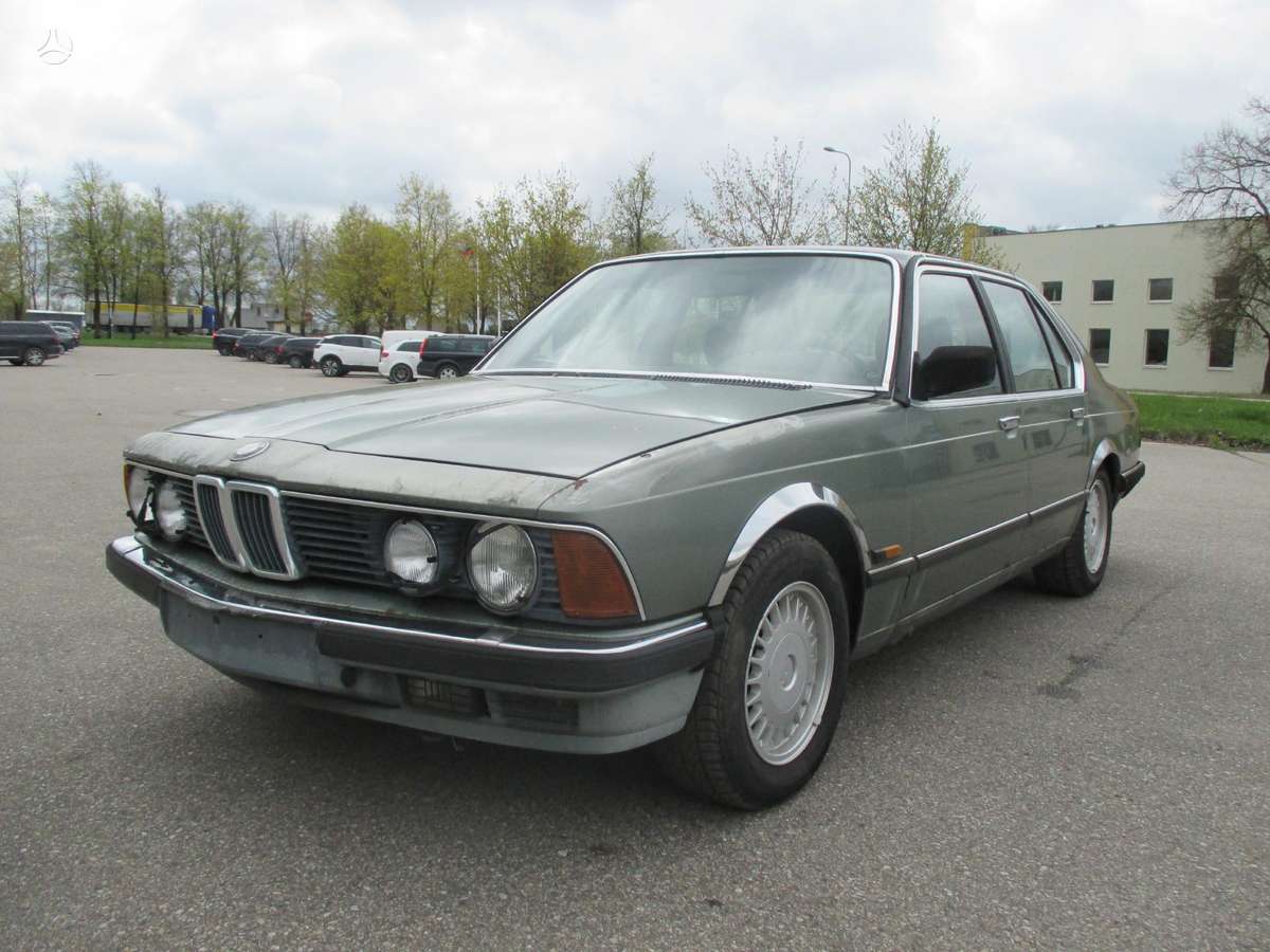 BMW 728, 2.8 l., Седан