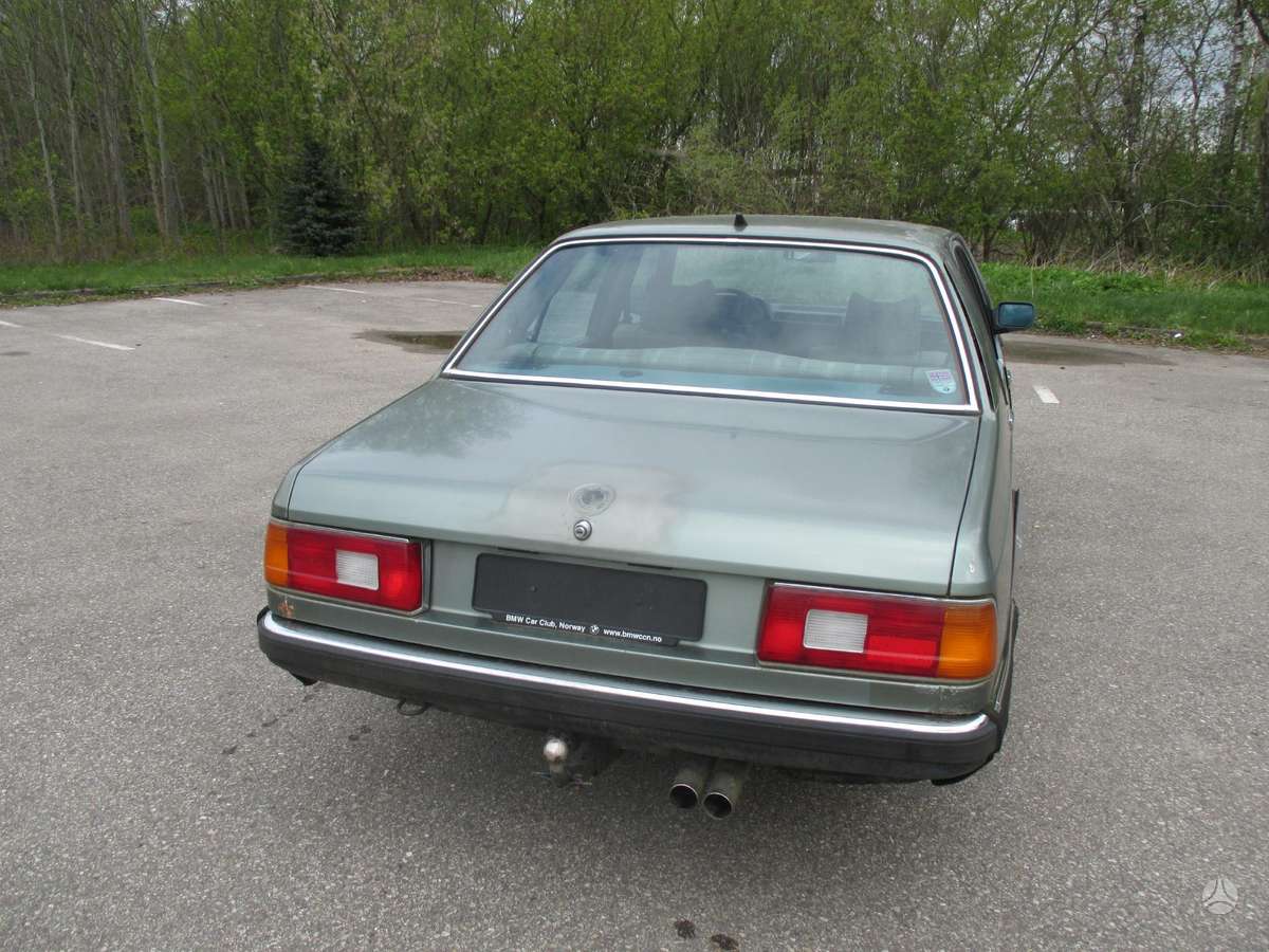 BMW 728, 2.8 l., Седан