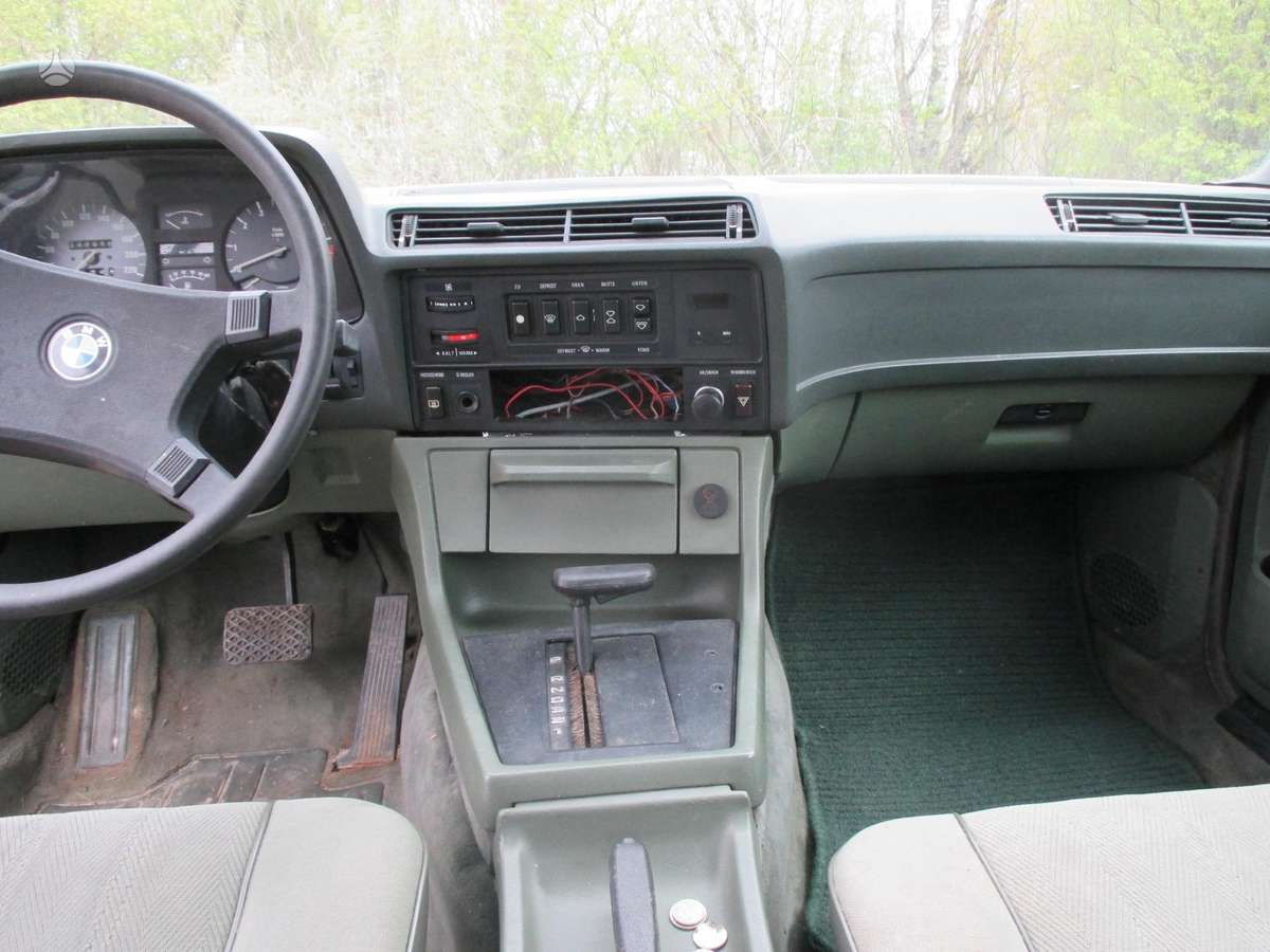 BMW 728, 2.8 l., Седан