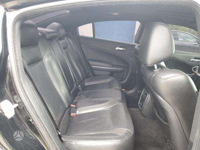 Dodge Charger Oda juodos lubos
