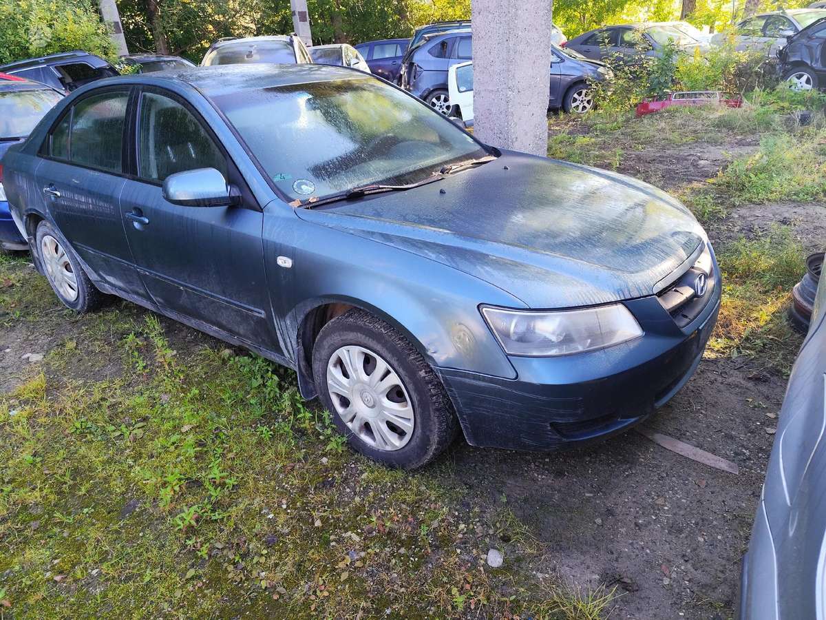 Hyundai Sonata по частям