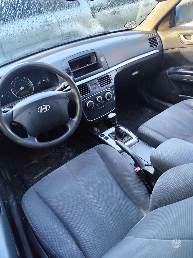 Hyundai Sonata for parts