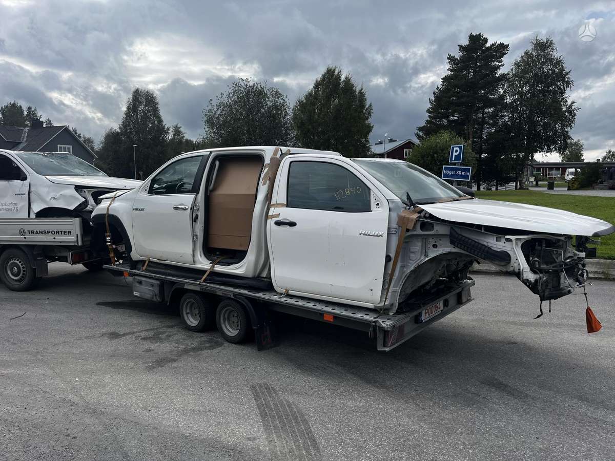 Toyota Hilux детали кузова