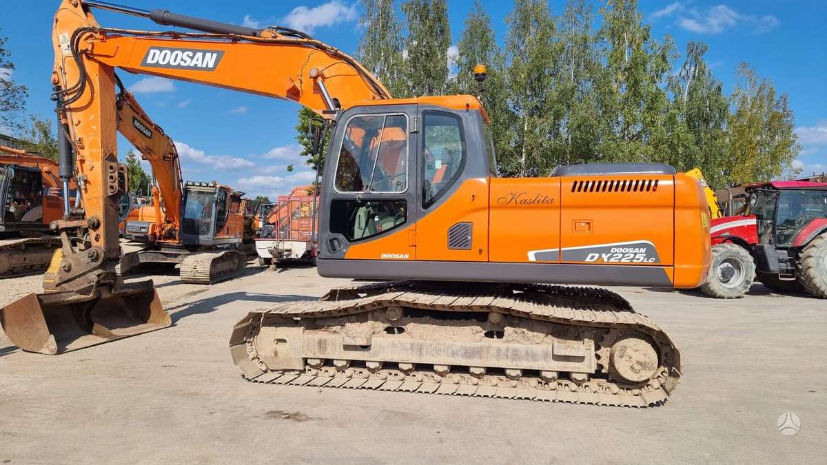 Doosan DX 225, экскаваторы