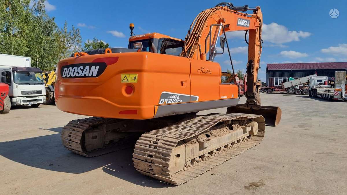 Doosan DX 225, экскаваторы