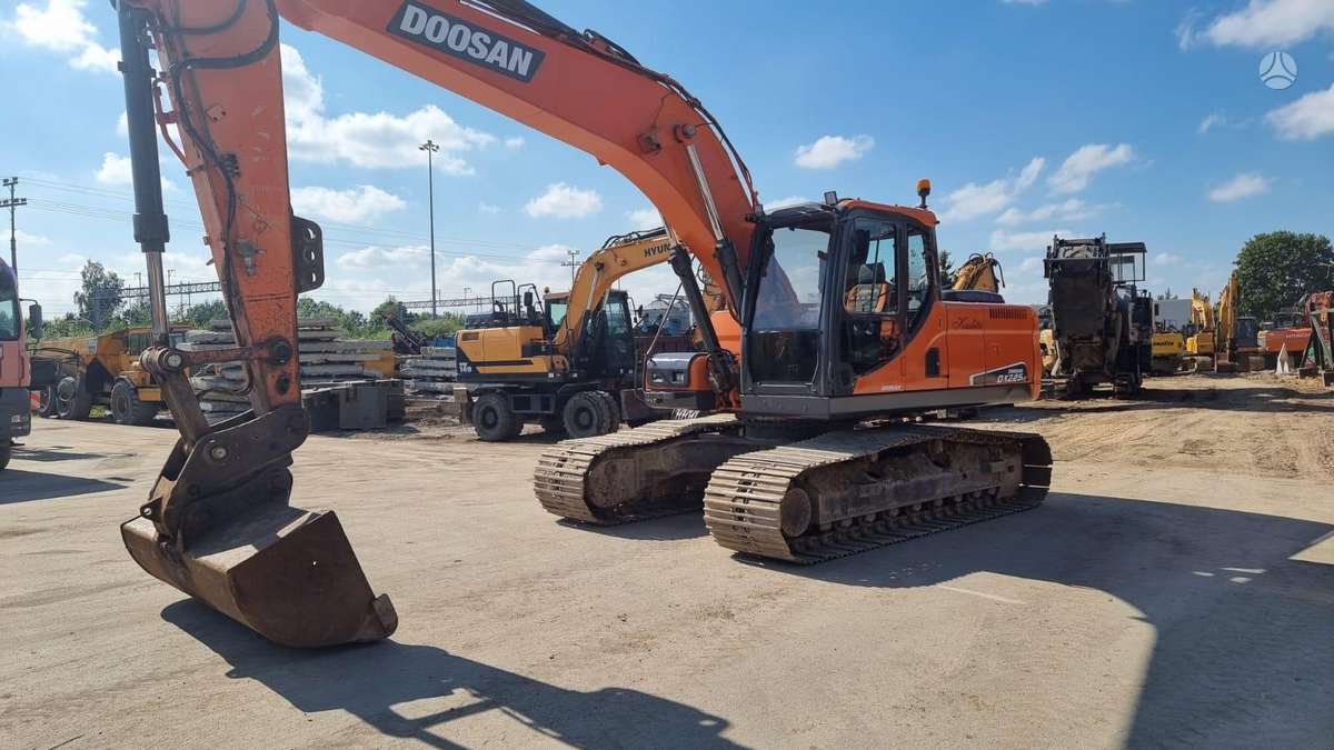 Doosan DX 225, экскаваторы