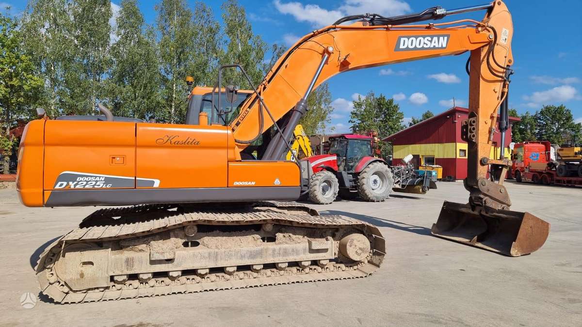 Doosan DX 225, экскаваторы