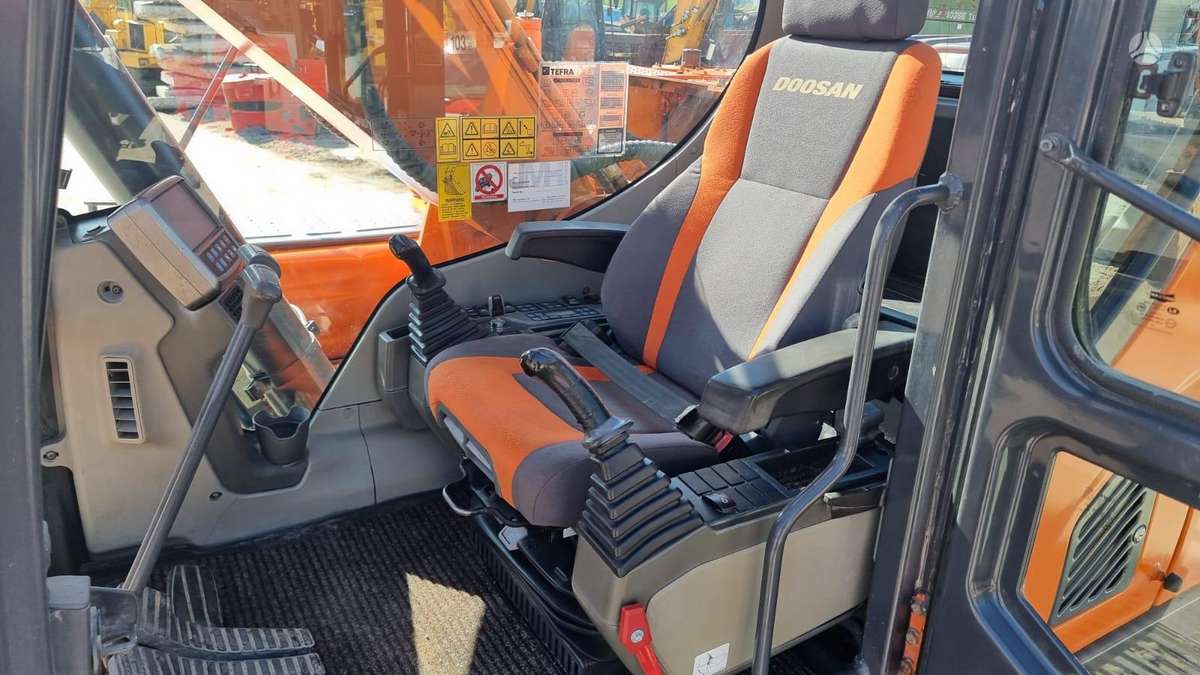 Doosan DX 225, экскаваторы