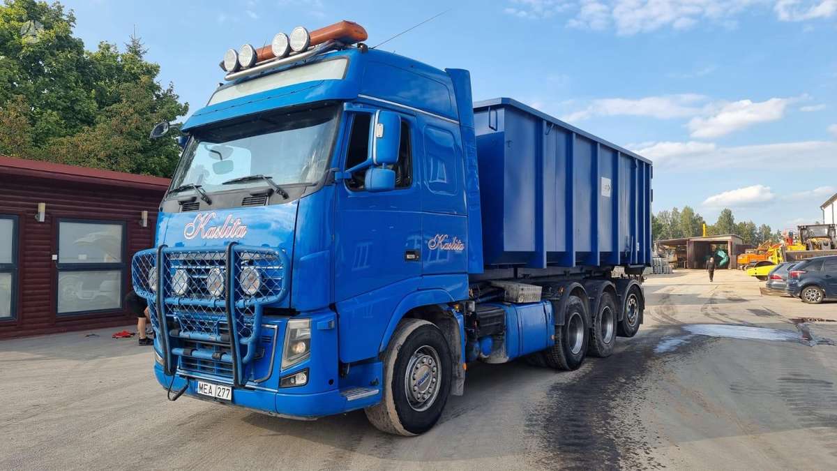 Volvo FH 16, hooklift trucks
