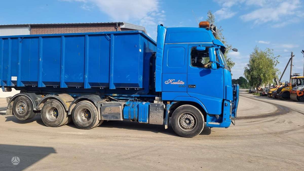 Volvo FH 16, hooklift trucks