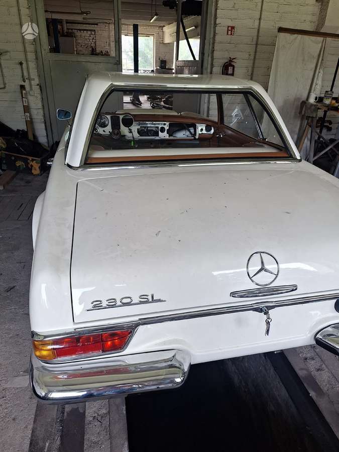 Mercedes-Benz SL klasė windows