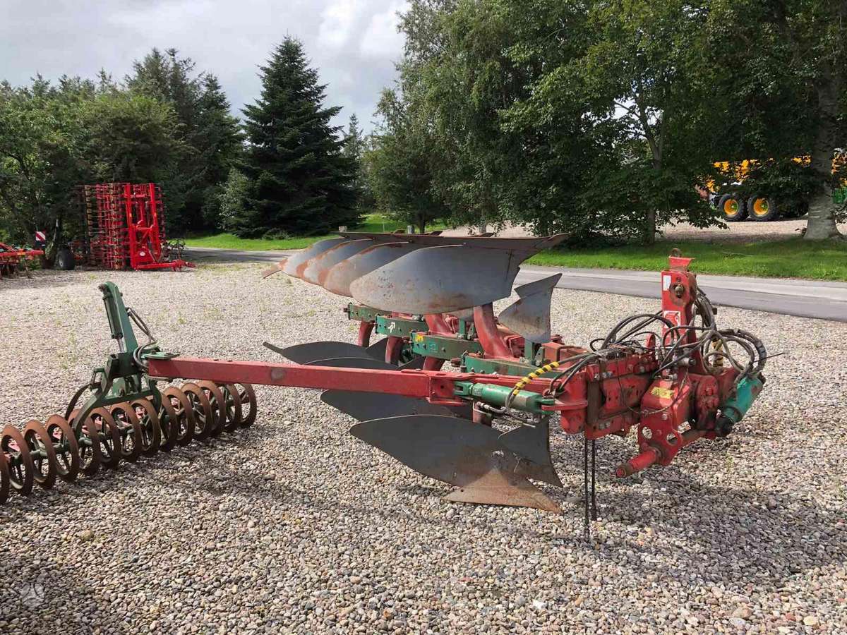 Kverneland Es95, plūgai