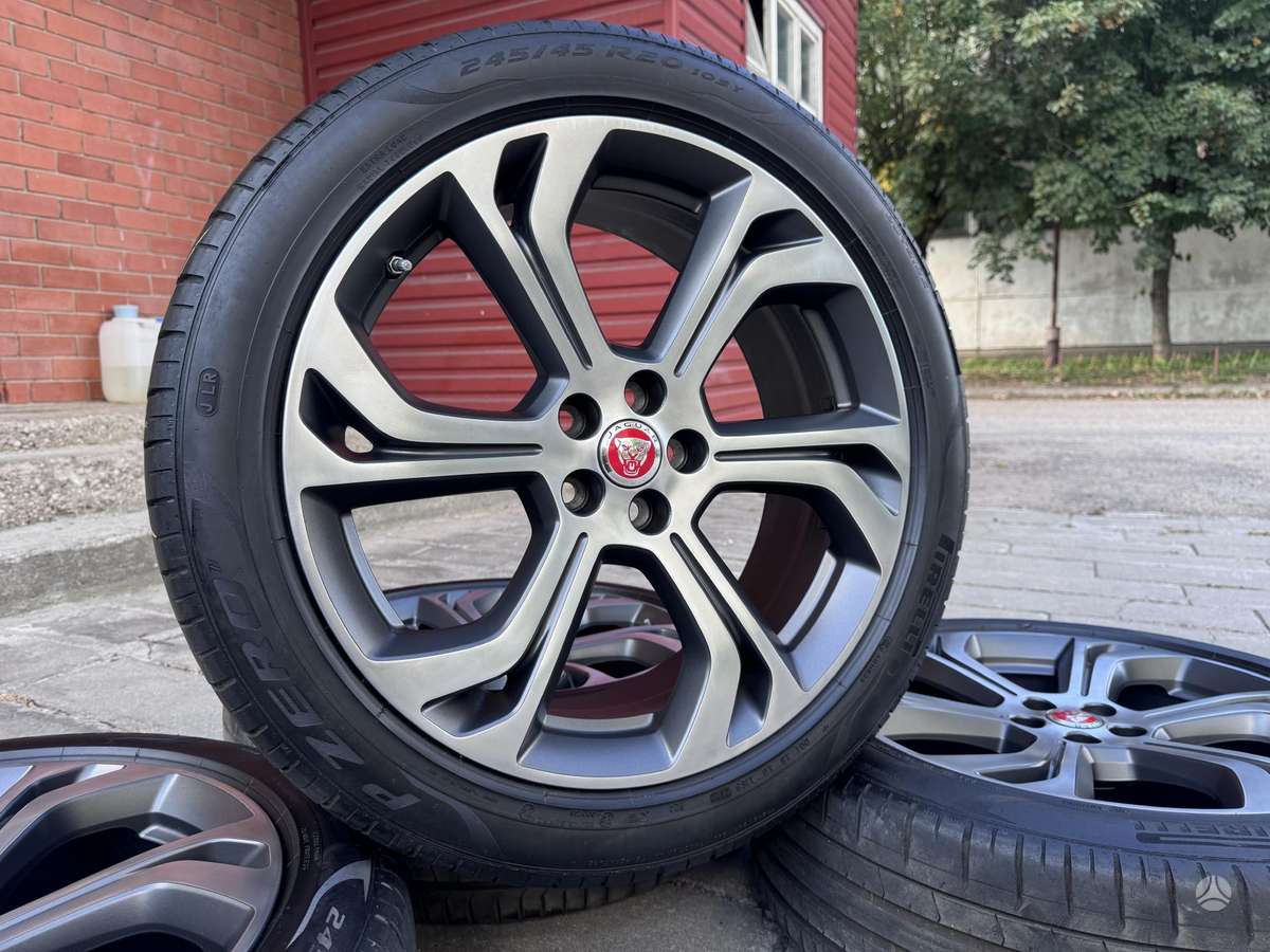 Jaguar E-PACE R-Dynamics, lengvojo lydinio, R20