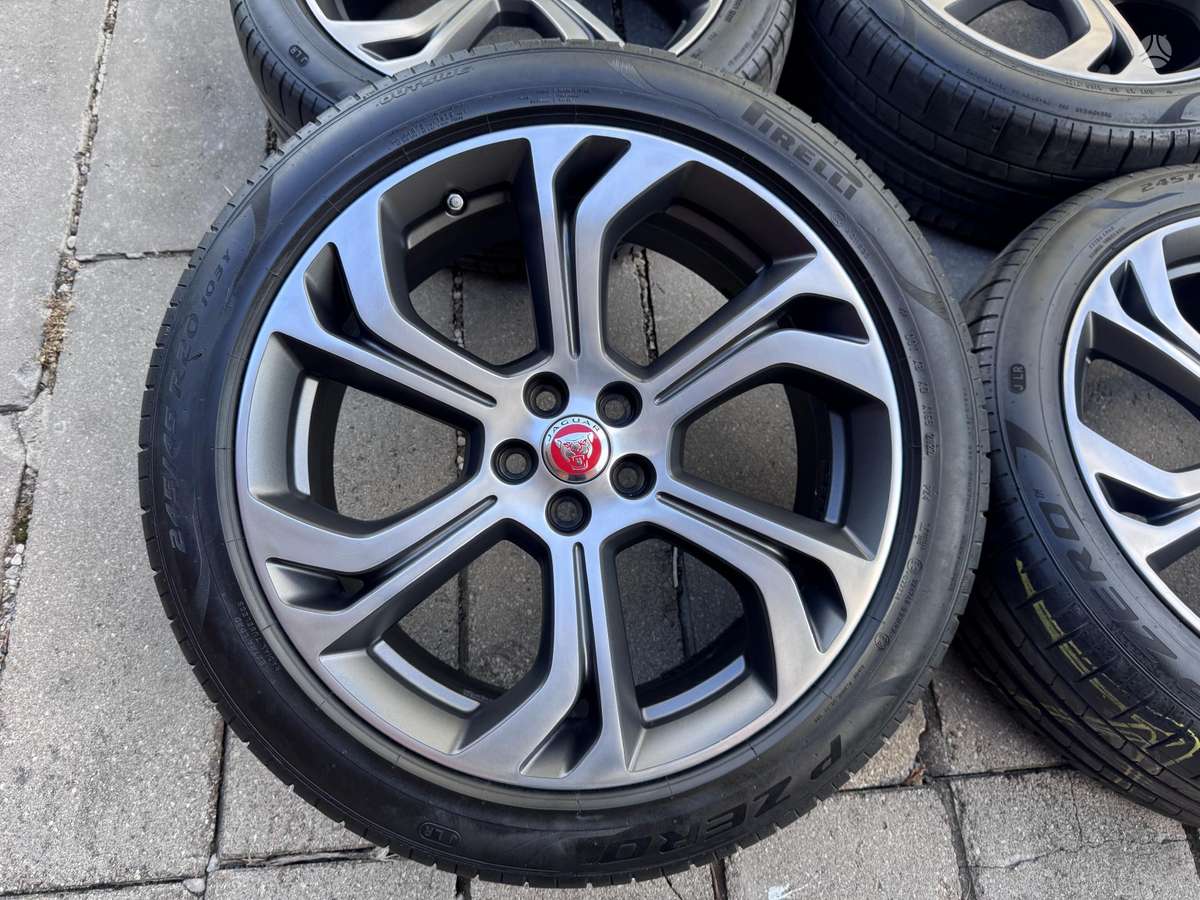 Jaguar E-PACE R-Dynamics, lengvojo lydinio, R20