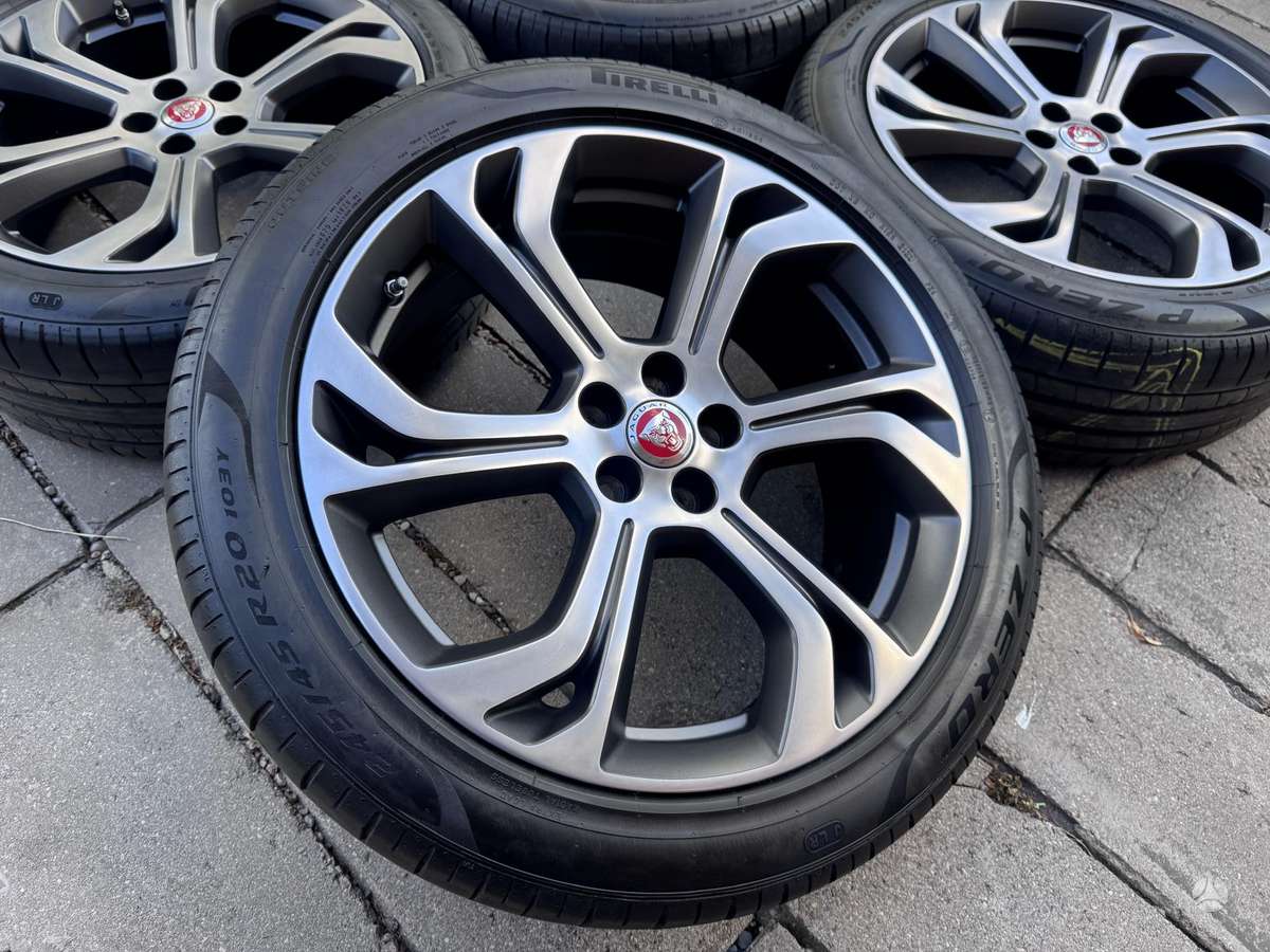 Jaguar E-PACE R-Dynamics, lengvojo lydinio, R20