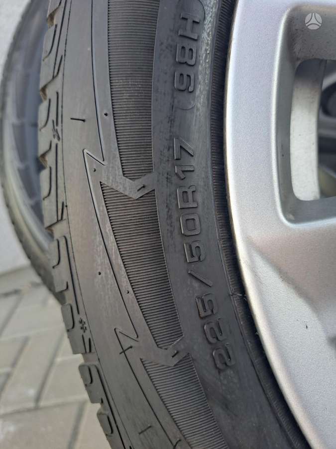 Goodyear, зимние 225/50 R17