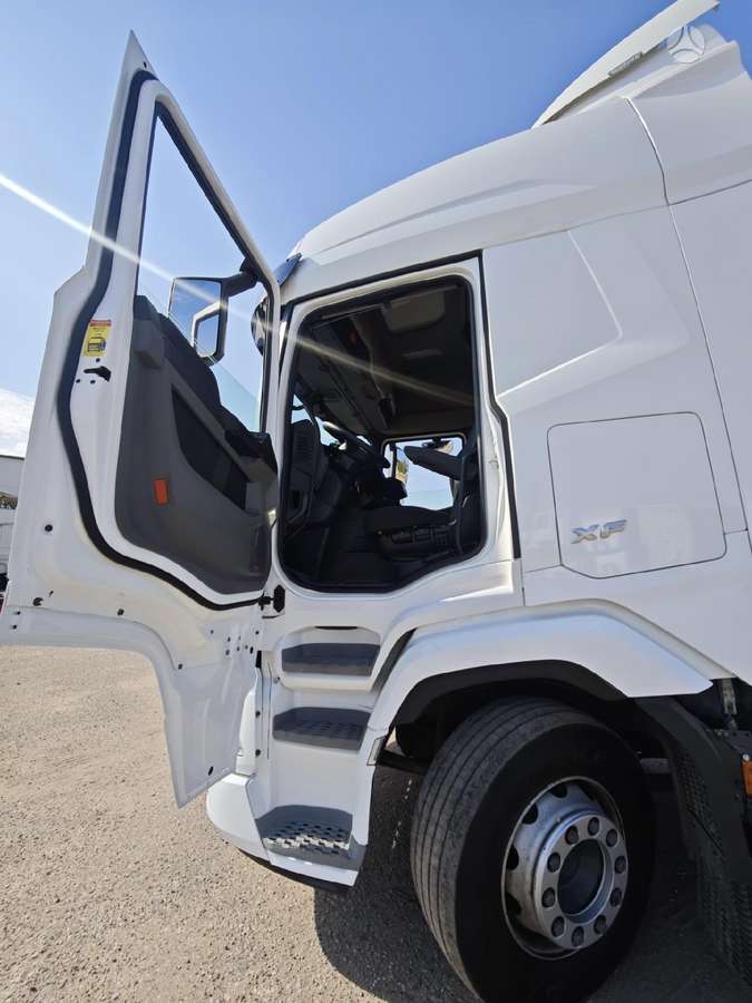 DAF Xf, 2 miegamosios vietos