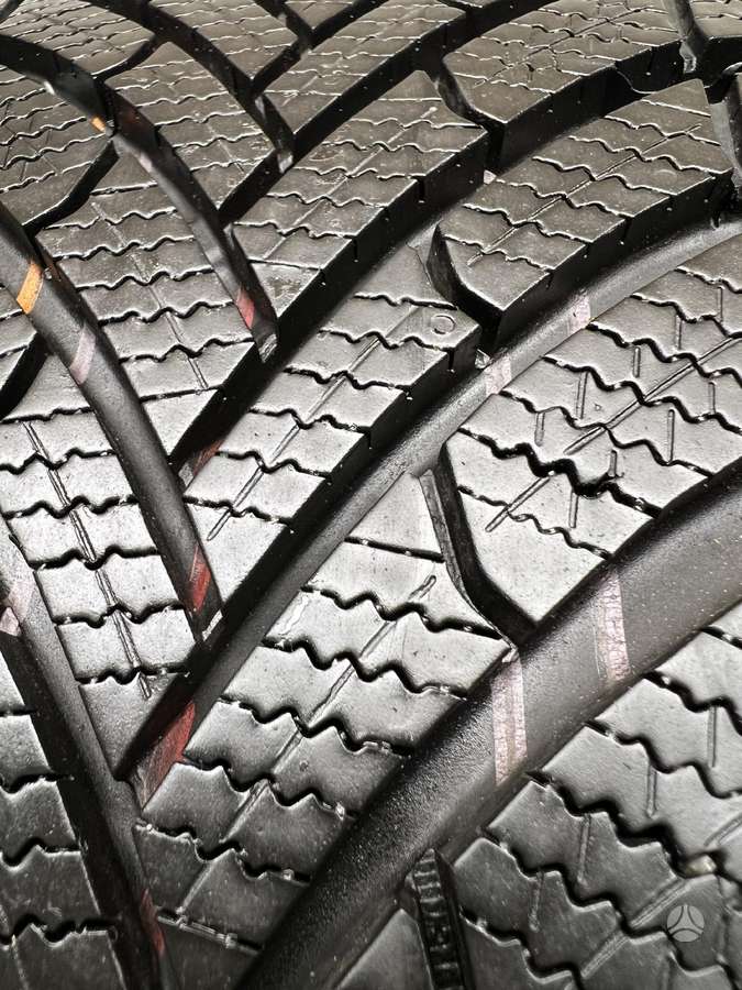 Semperit SpeedGrip 5 2022m, winter 235/55 R19