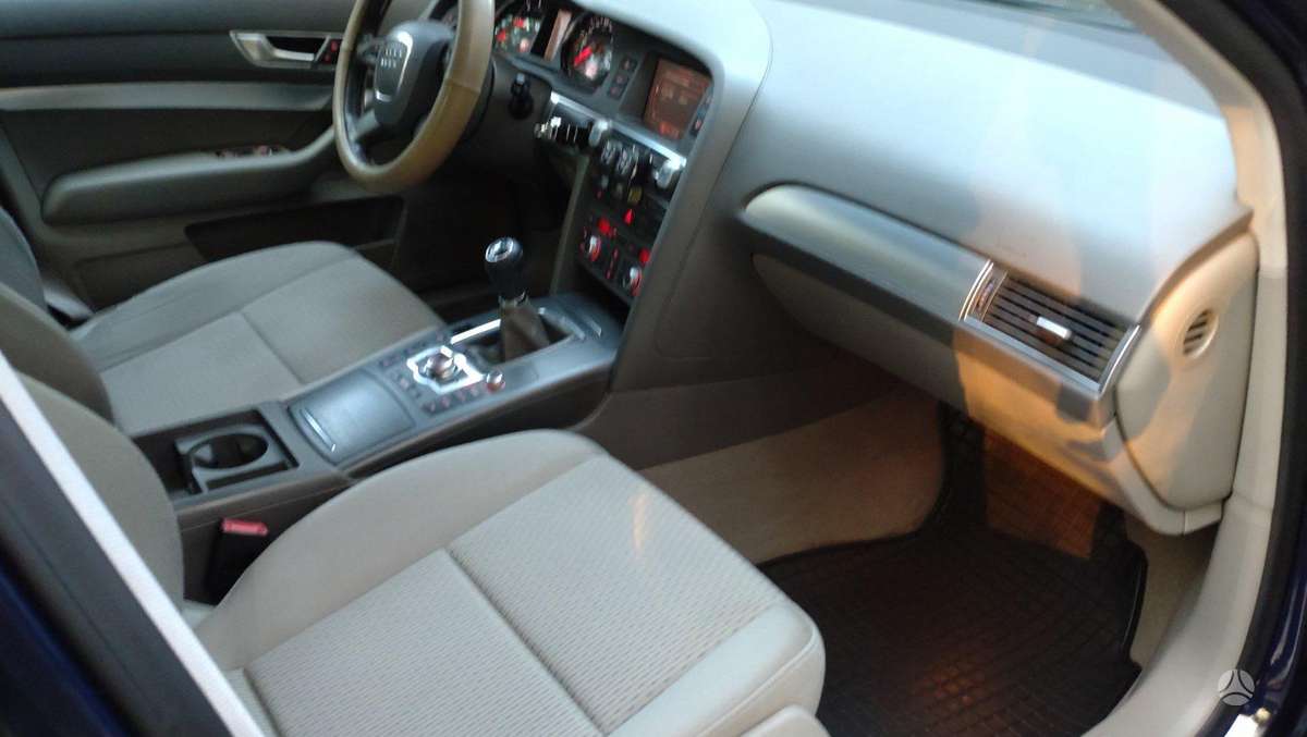 Audi A6, 2.0 l., Седан