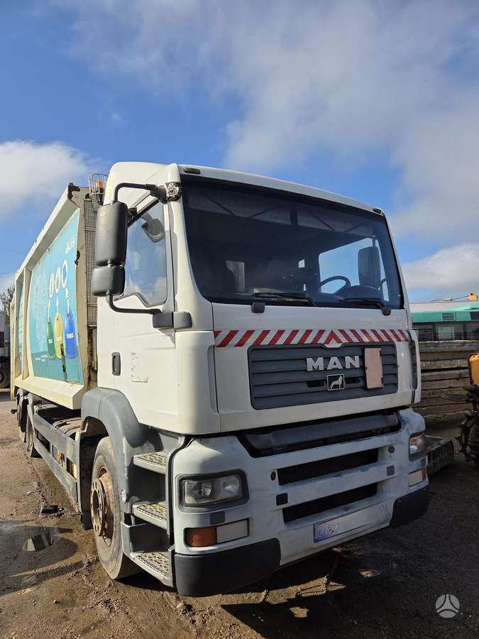 MAN TGA 26.320, trucks
